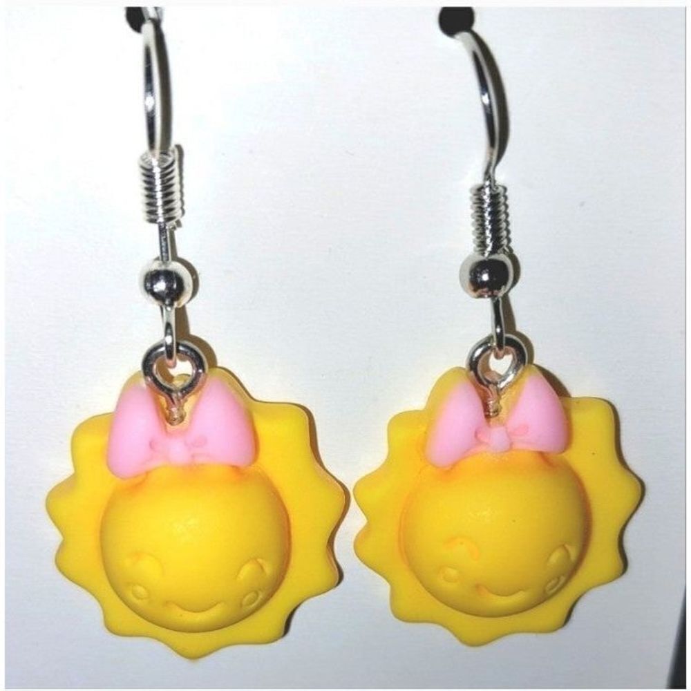 Super cute, colorful, fun earrings